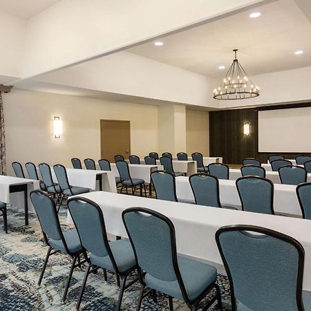 Hilton Garden Inn Monterey Exterior foto