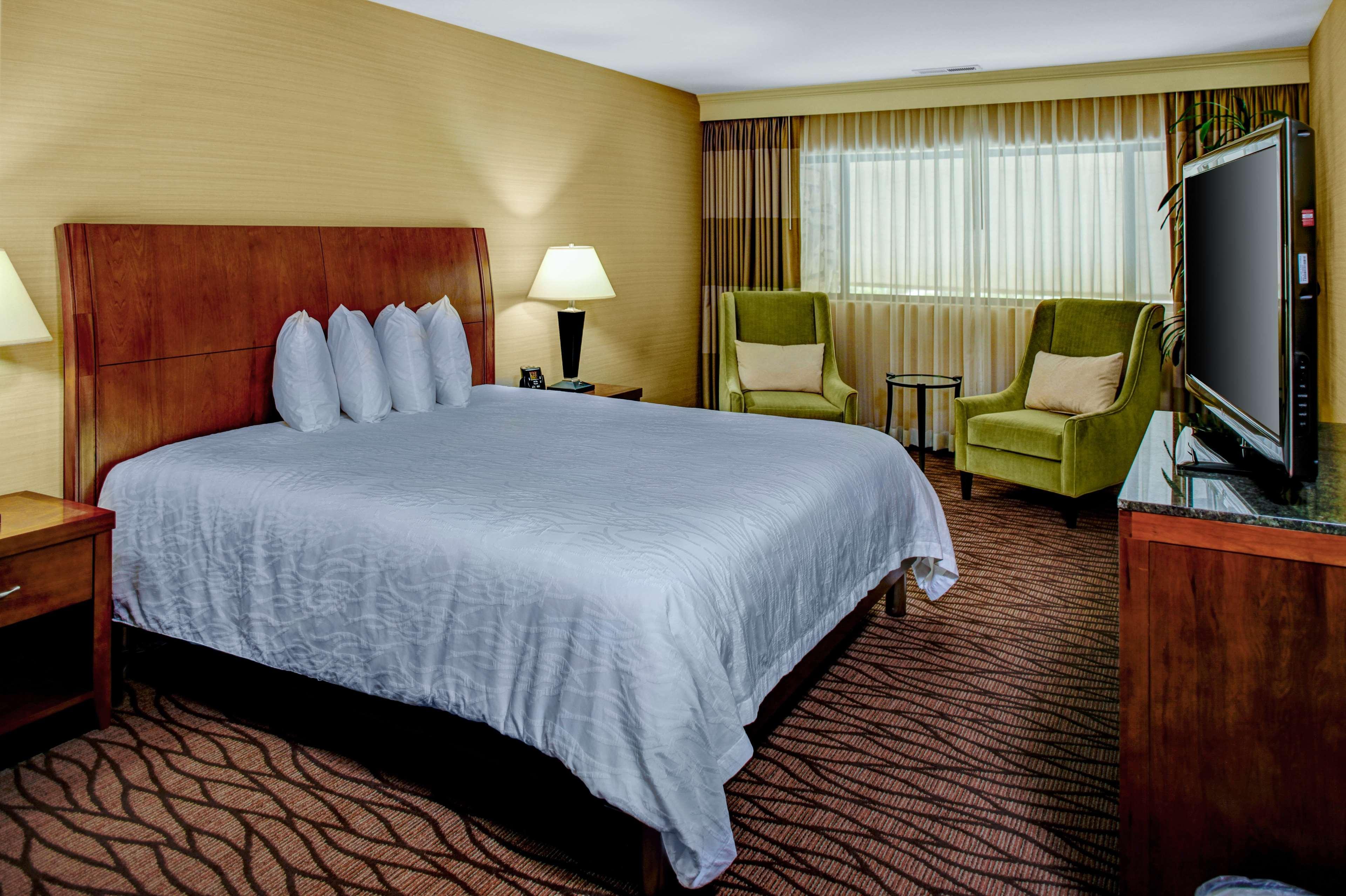 Hilton Garden Inn Monterey Exterior foto