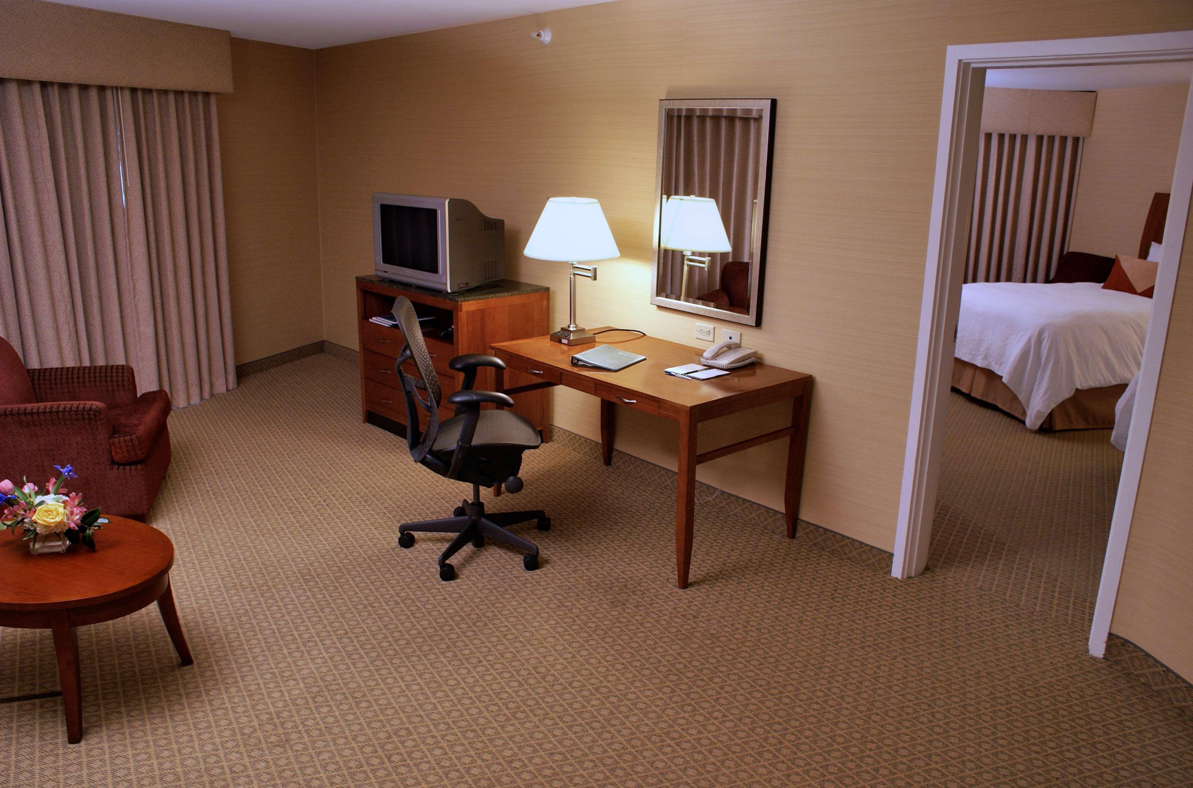 Hilton Garden Inn Monterey Quarto foto