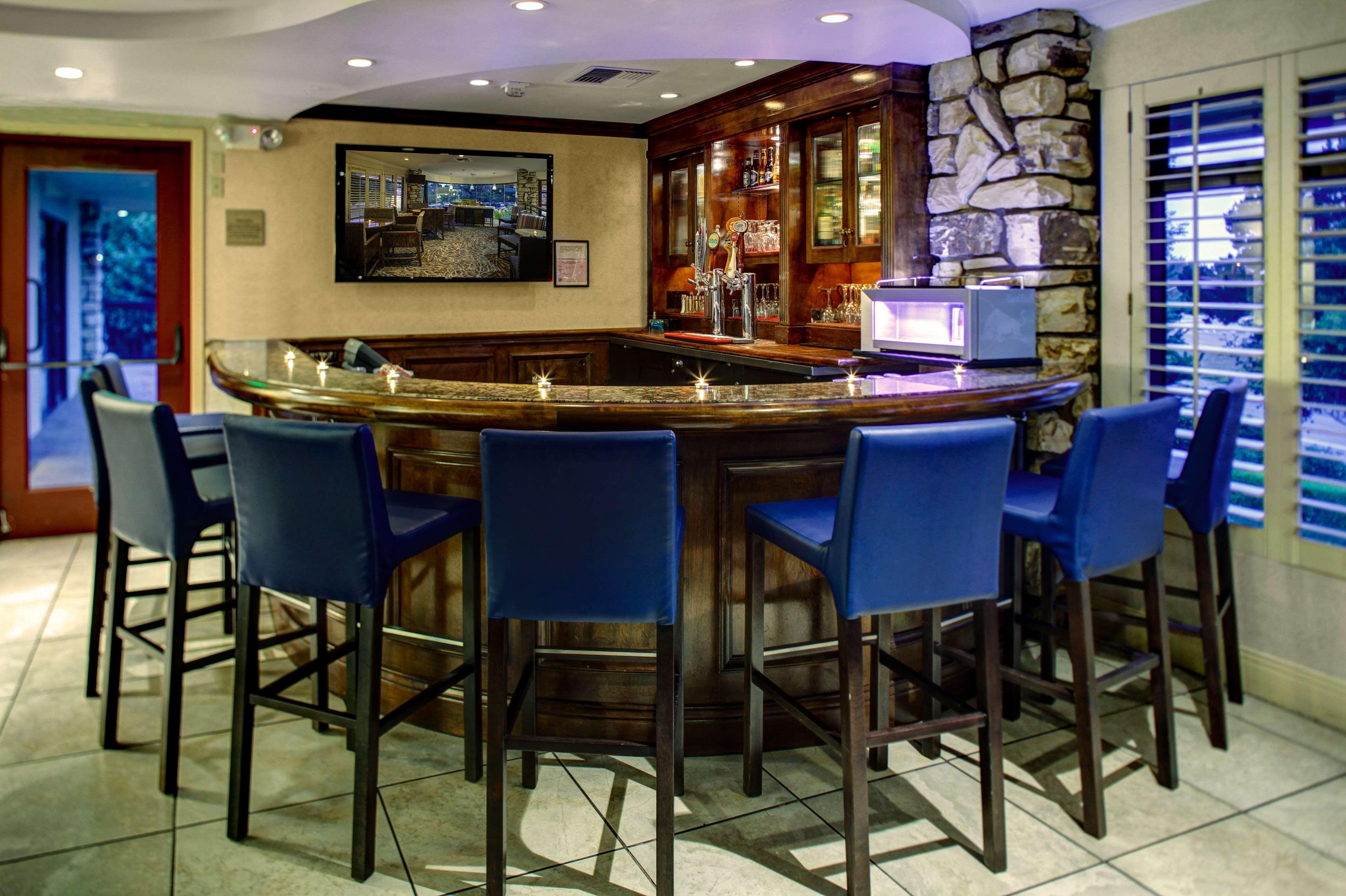 Hilton Garden Inn Monterey Exterior foto
