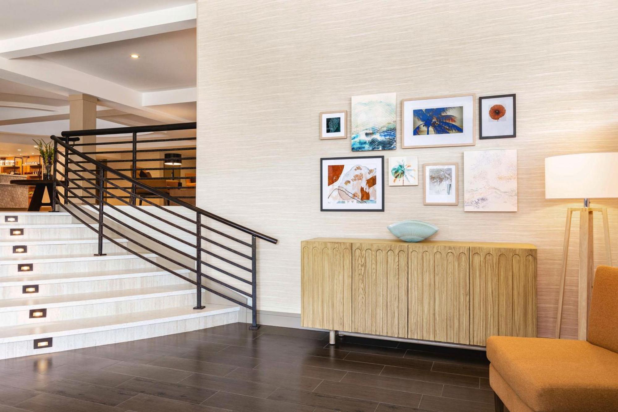 Hilton Garden Inn Monterey Exterior foto